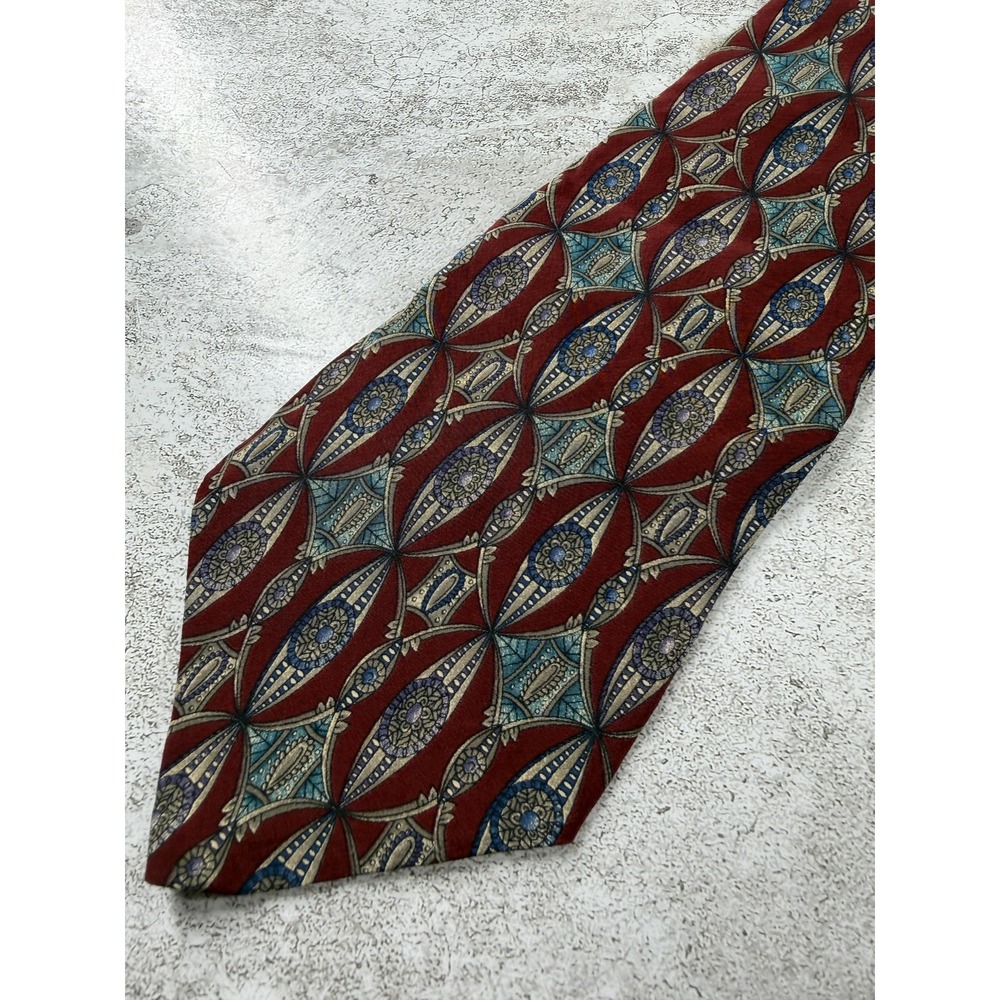 The Metropolitan Museum Of Art 100% Silk Tie Mens One Size Red Geometric Necktie